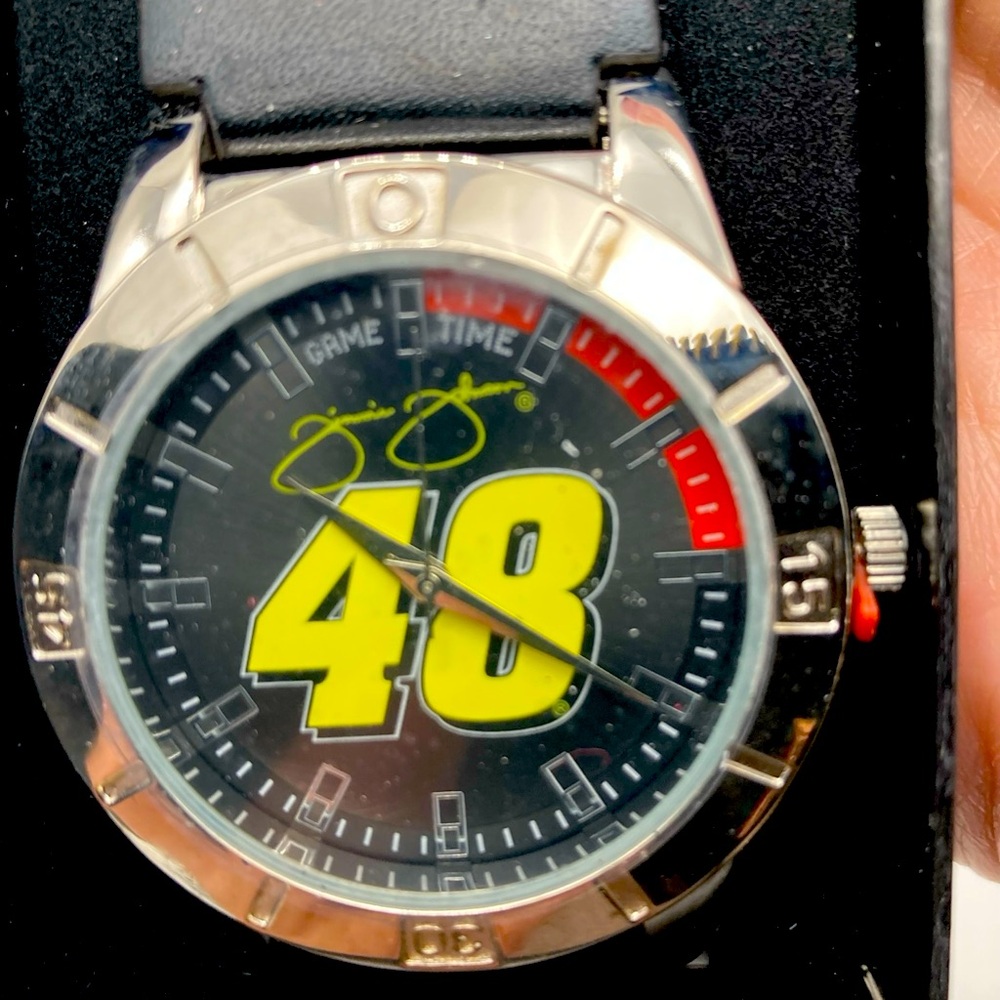 NASCAR licensed Jimmy Johnson logo watch. Never used! 2010 Avon. Analog battery.